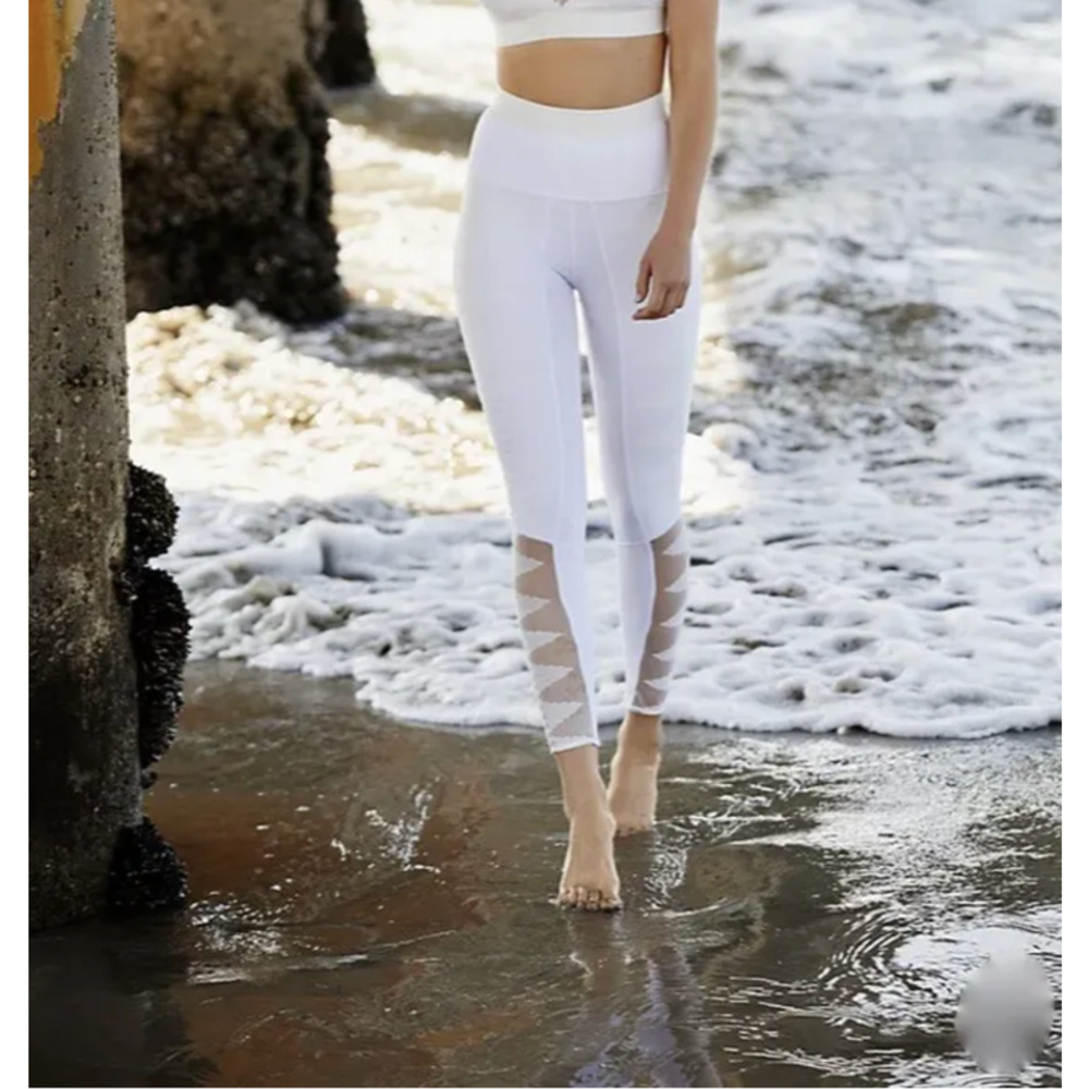 Free People Riptide High Rise Embroidered Lace Detail Leggings - Medium